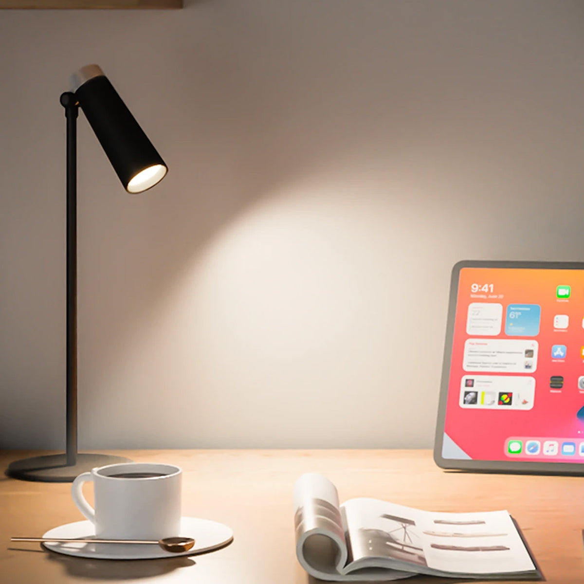 Yeelight 4-in-1 Rechargeable Desk Lamp