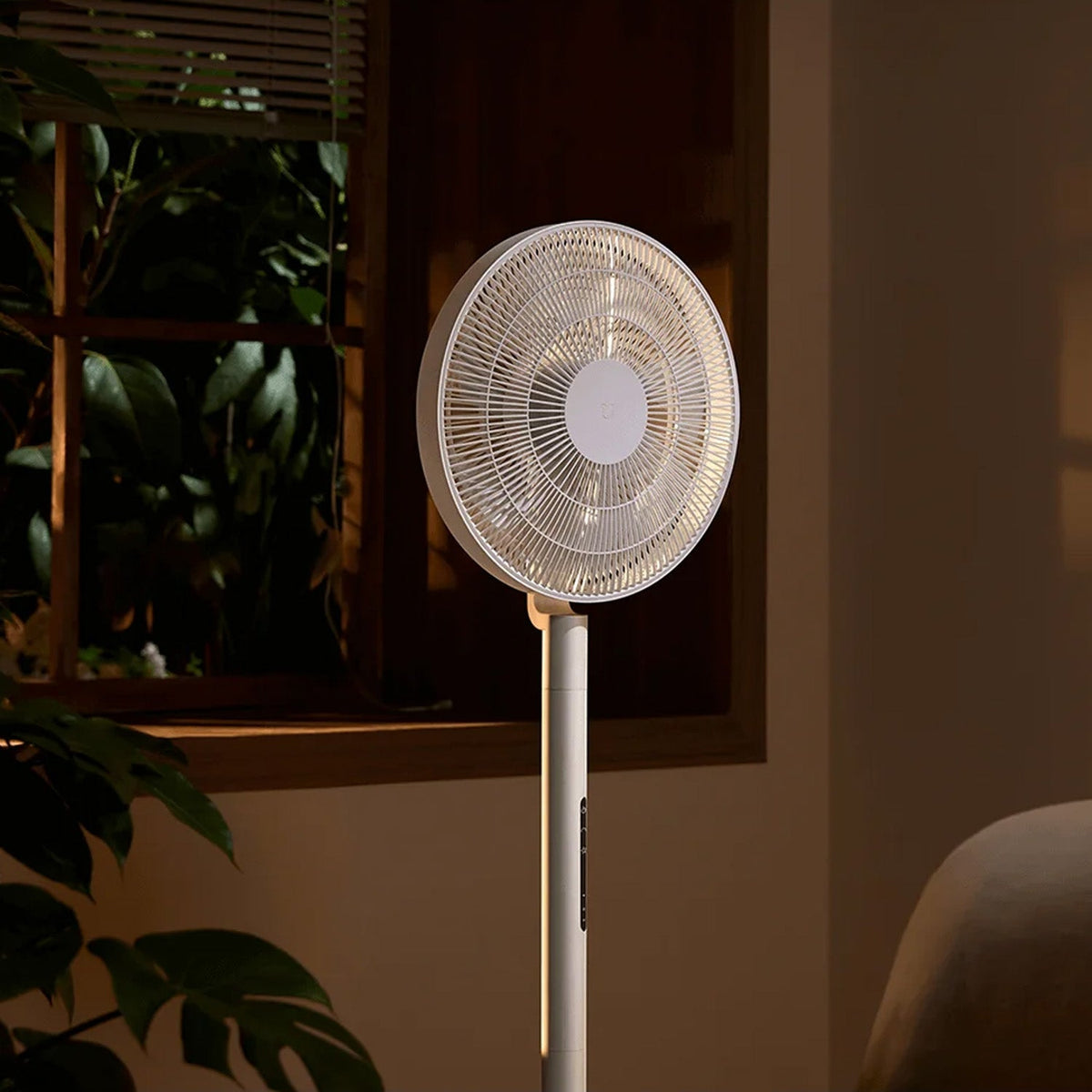 SCJX|73468-C|73468-xiaomi_smart_standing_fan_pro_slim_eu-06_acc93224-0da6-41d4-9c4d-0563f4bca863.jpg